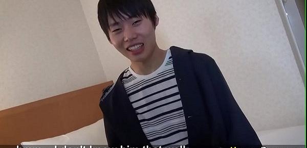  Japanese twink cums solo